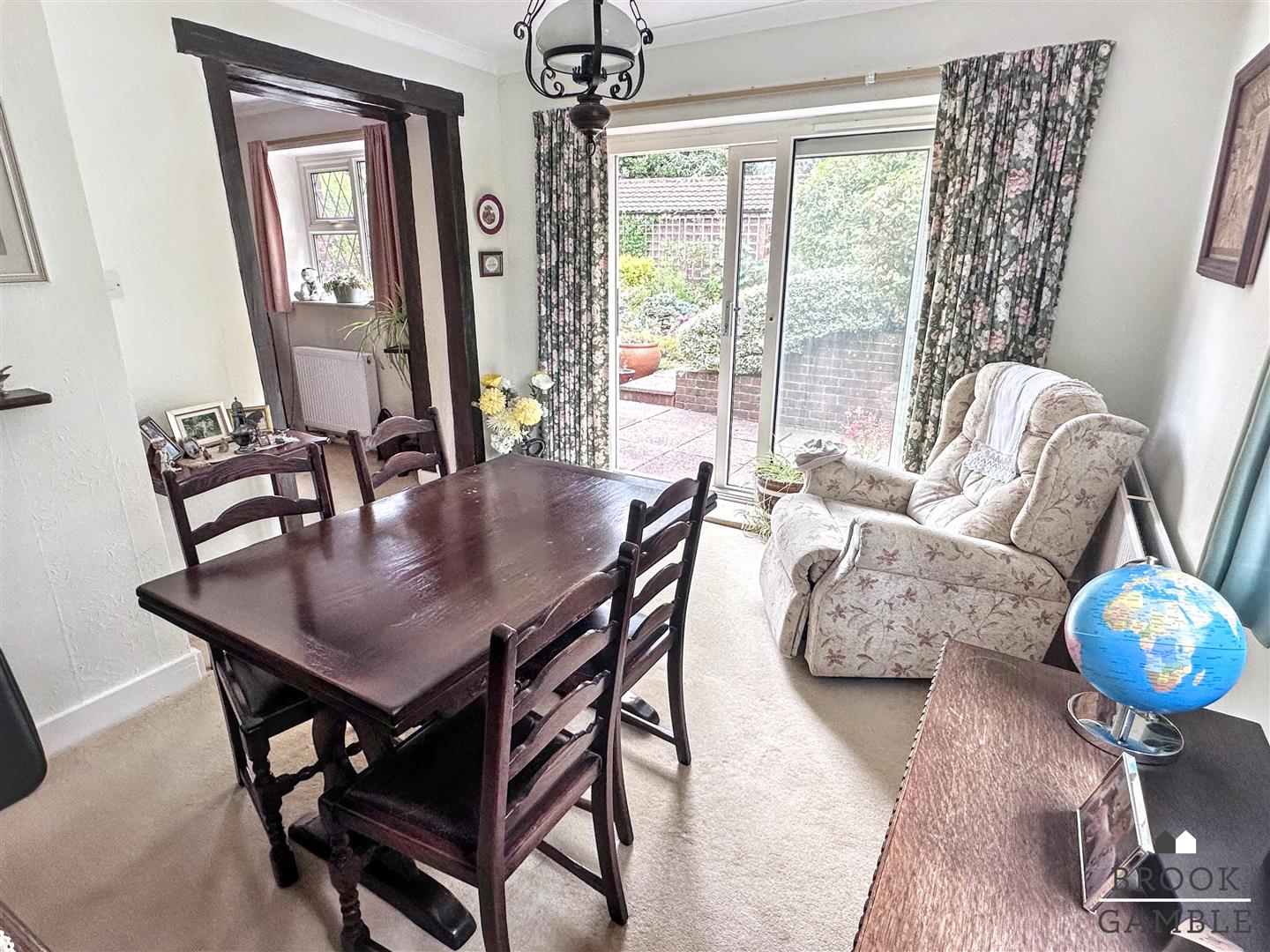 2 Bedroom House. Church Street in Eastbourne,  7